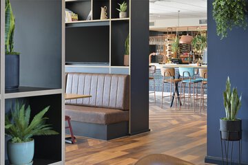 Breakfast area