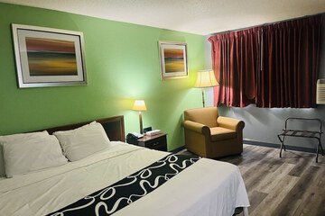 Room 17 of 44