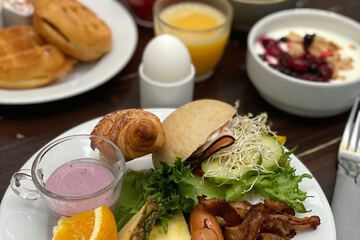 Breakfast buffet
