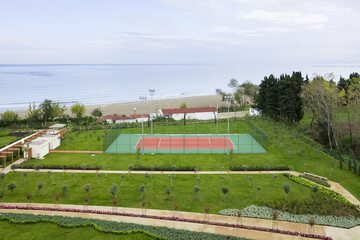 Tennis court