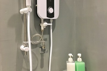 Bathroom shower