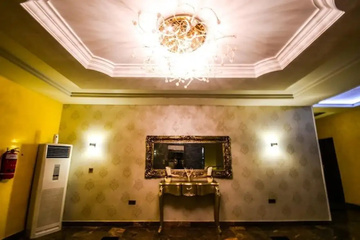hotel_rooms