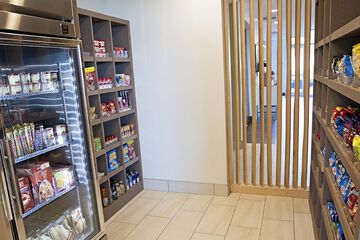 Snack bar