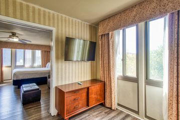 Room 59 of 143