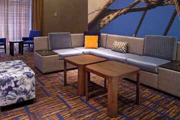 Courtyard by Marriott Baltimore Downtown / Inner Harbor
