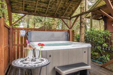 Private spa tub