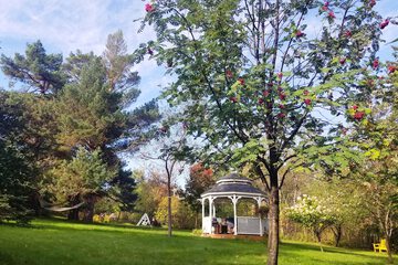 Hotel Exterior 51 of 53