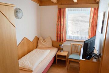 Photo 35
