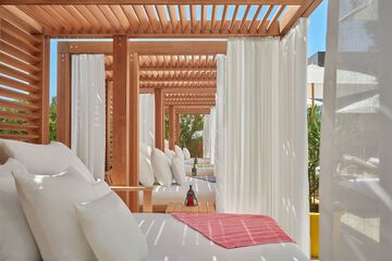 Rooftop pool