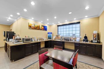 Breakfast/Coffee Service 32 of 33