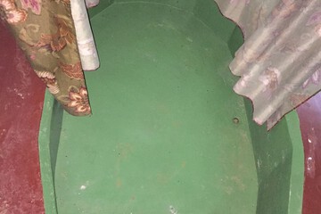 Deep soaking bathtub