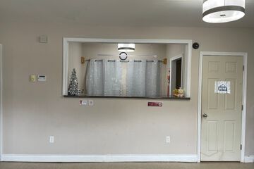 Check-in/check-out kiosk