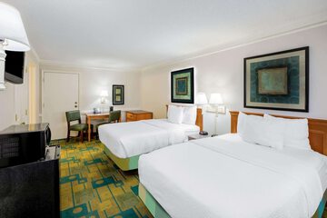 Room 14 of 33