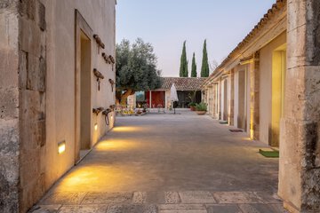 Front of property - evening/night