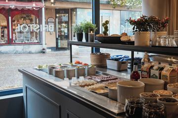 Breakfast area