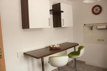 Photo 51