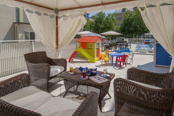Children's play area - outdoor