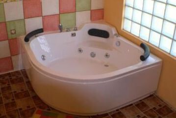 Jetted Tub