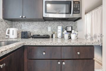 Private kitchenette