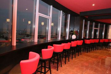 Sports bar