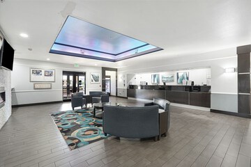 Hotel Interior 11 of 44