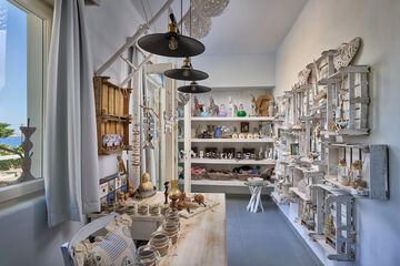 Gift shop