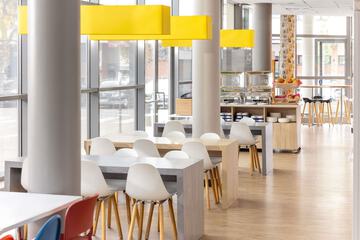 Breakfast area