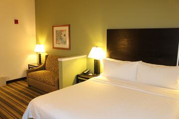 Room 77 of 150