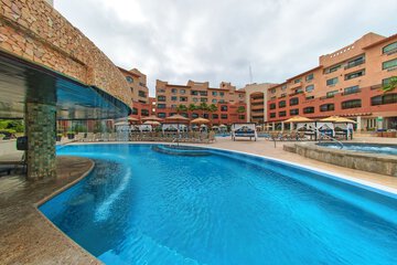 Poolside bar