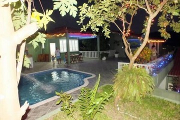 Poolside bar