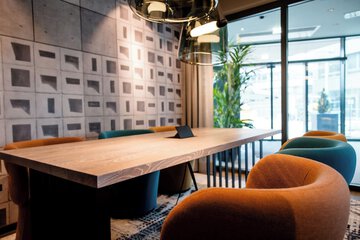 Meeting facility