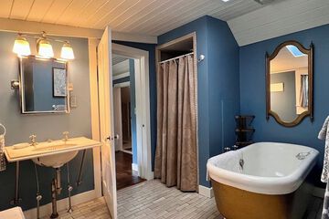 Room 10 of 15