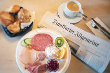 Breakfast meal