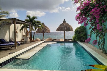 Private pool