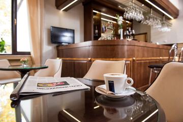 Coffee shop