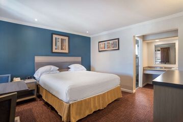 Room 15 of 24