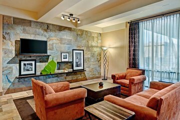 Hotel Interior 11 of 40