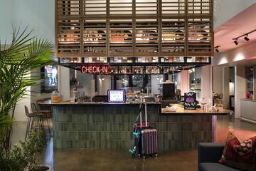 MOXY Memphis Downtown
