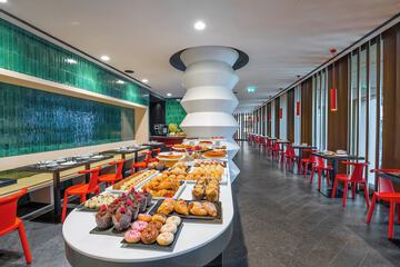 Breakfast area
