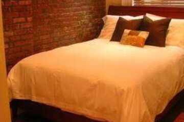  Herrick Guest Suites 18th Street Apartment 10
