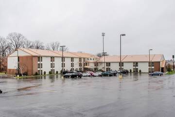 Hotel 5 of 59