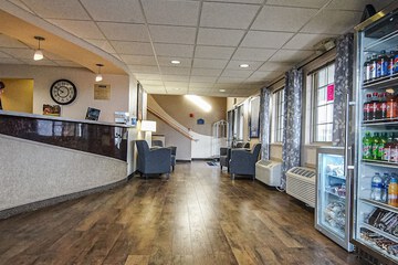 Travelodge by Wyndham Colorado Springs Airport / Peterson AFB