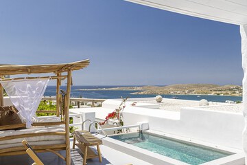Private pool