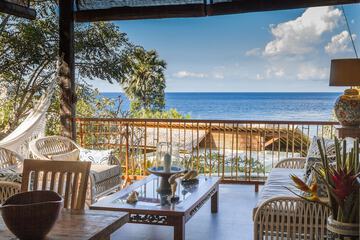 Beach/ocean view