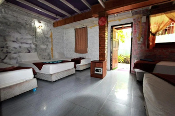 guest_rooms