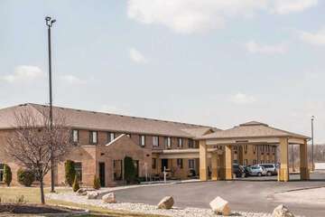 Quality Inn Defiance