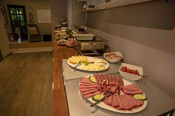 Breakfast buffet