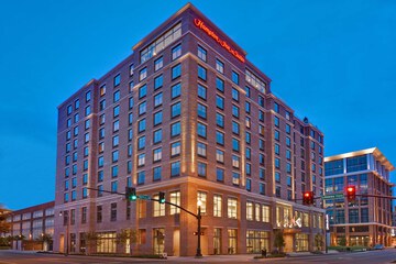 Hampton Inn & Suites Nashville Downtown Capitol View