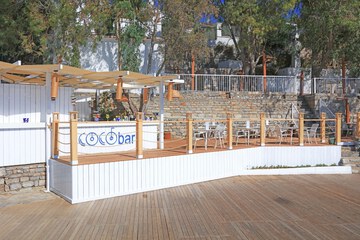 Beach bar