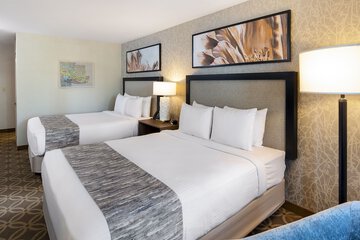 Room 17 of 38